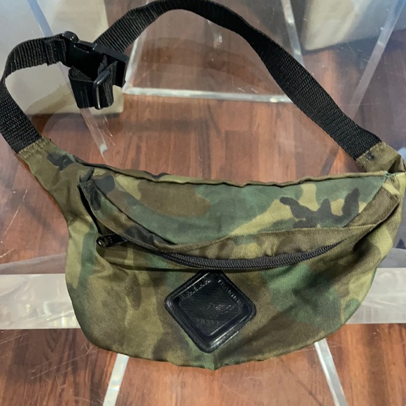 Camouflage Basic Training  Unisex Fanny Pack - Picture 1 of 3